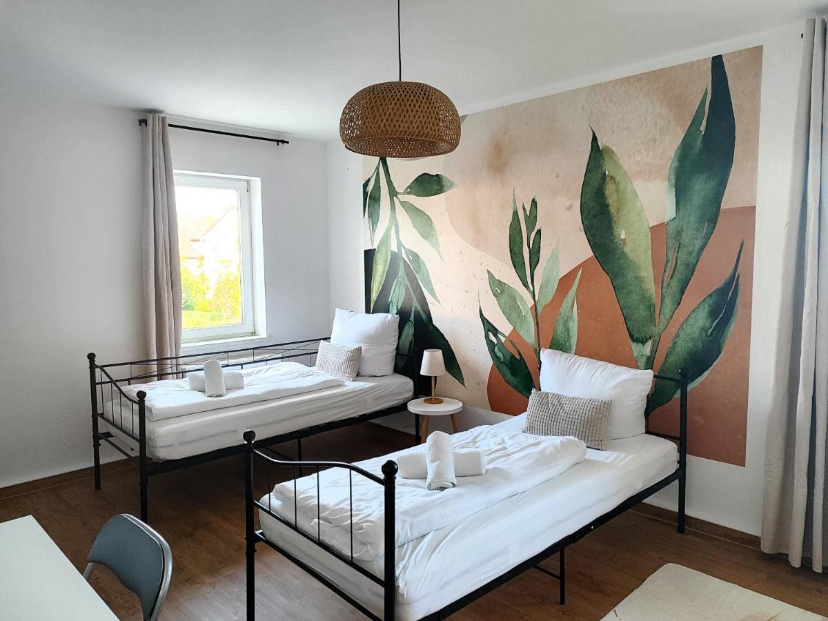 Bohnapartments Bechstein - Sehr Ruhig - 3 Schlafzimmer - Balkon - Gratis Stellplaetze- Wlan - Vollausstattung Neudietendorf Экстерьер фото